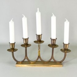 Lysestage - femarmet i messing