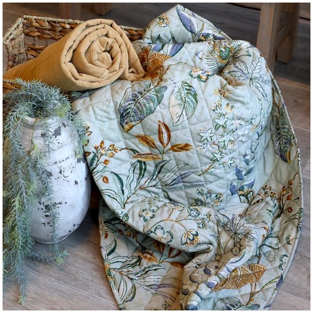 Aix Quilt m/blomstermnster, opal (130x180)