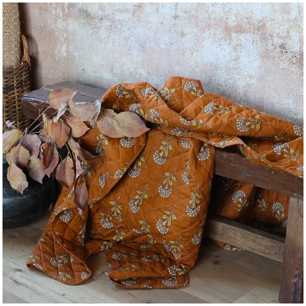 Aix Quilt m/blomstermnster, terracotta (130x180)