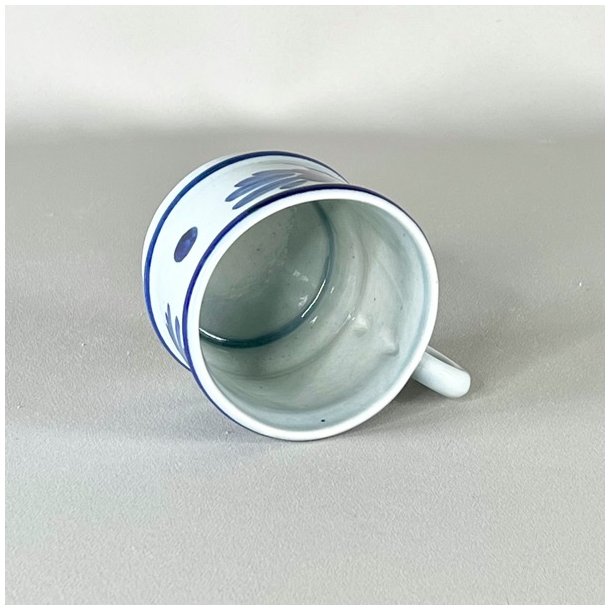 Krus - Aksini stentj, mellem