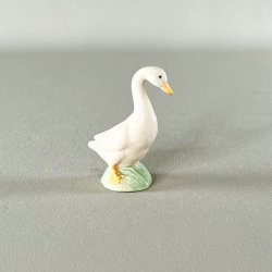 Sm gsefigurer i porceln