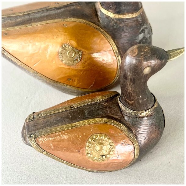 Dekorative nder i tr og metal (st a' 2 stk) 