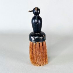 Antik kldesbrste med lille fugl