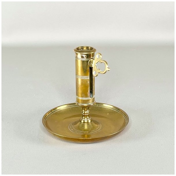 Antik Skultuna kammerstager i messing/malm 