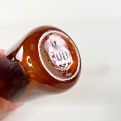 Opbevaringsglas med skruel�g - brun 300 ml