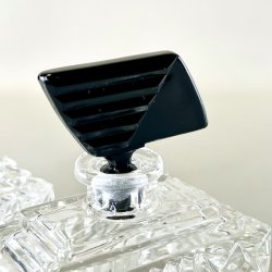 Vintage Art Deco parfume flacon 