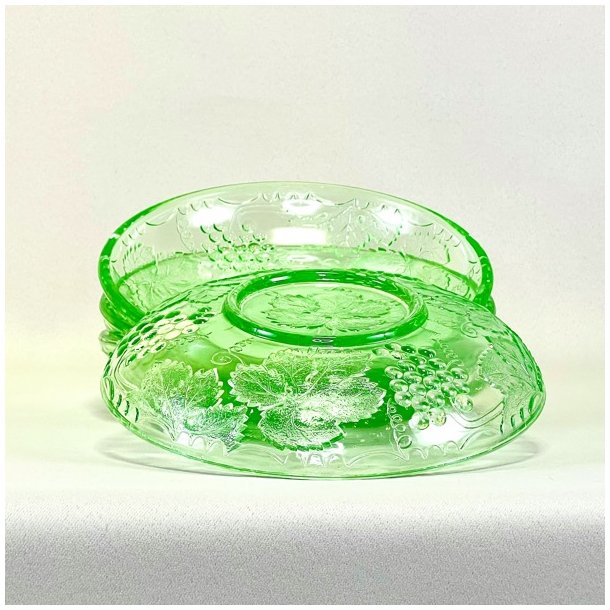 Asietter (st a' 4 stk) - lysegrnt presset glas