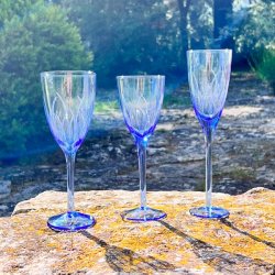 Vinglas - hvidvin, azurbl med ciseleringer