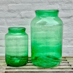 Glasvaser i genbrugsglas 