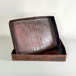 Rustik bakke i genbrugsjern