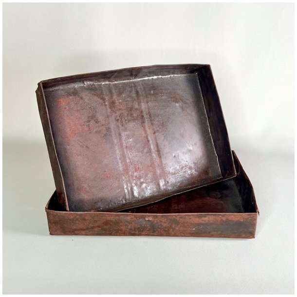 Rustik bakke i genbrugsjern