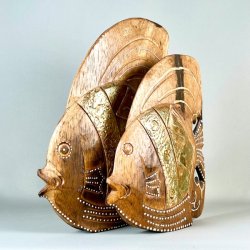 Dekorative fisk i tr (st a' 2) 