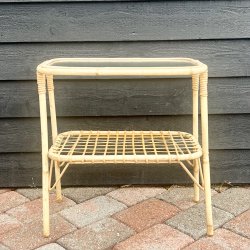 Bambus bord m/hylde og glasplade