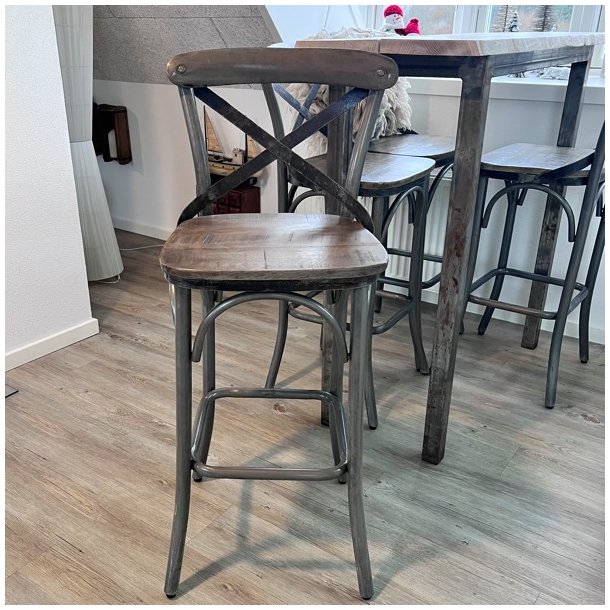 Barbord m/4 barstole - unika bord 