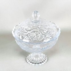 Bonbonniere - med roser, p fod