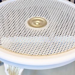 Rundt bord med fransk flet