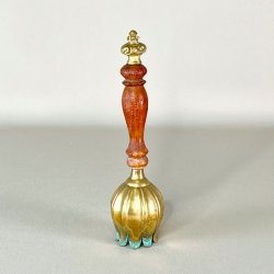 Klokke - tulipanformet messing m/trhndtag