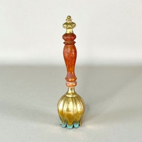 Klokke - tulipanformet messing m/trhndtag