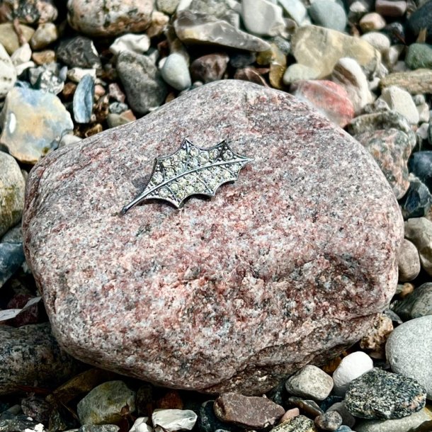 Broche - lille blad med sten