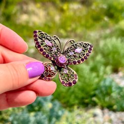 Broche - stor sommerfugl, lilla