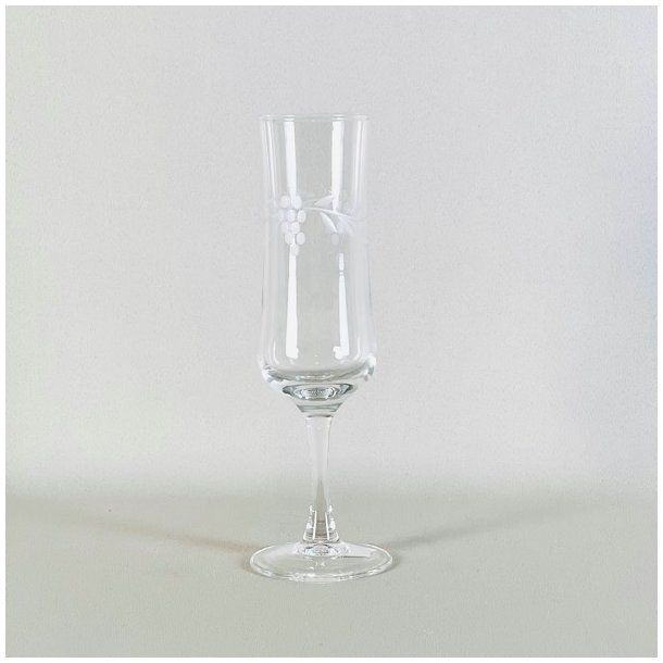 Champagneglas med ciseleringer (3 stk samlet) 
