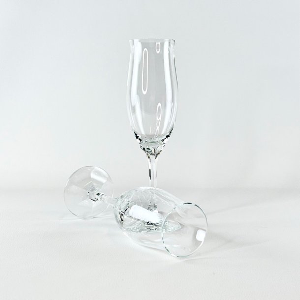 Champagneglas (4 stk samlet) - let tulipanformet 