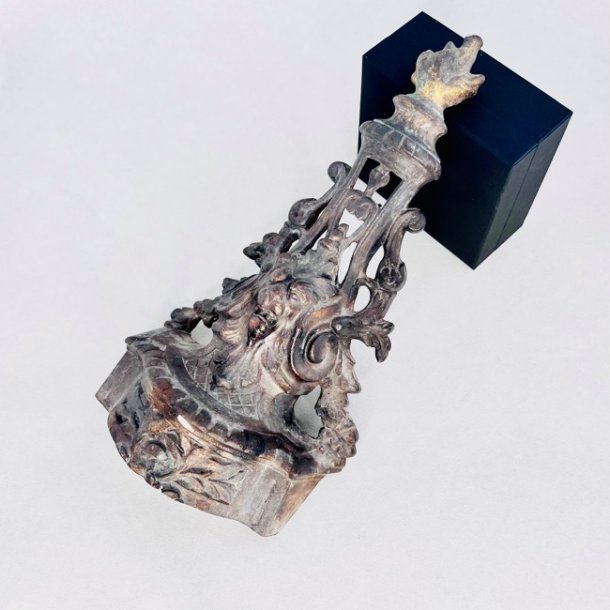 Metal dekoration fra pejs