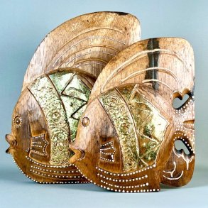 Dekorative fisk i tr (st a' 2) 