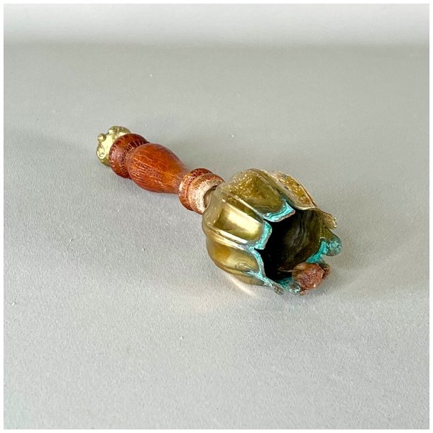 Klokke - tulipanformet messing m/trhndtag