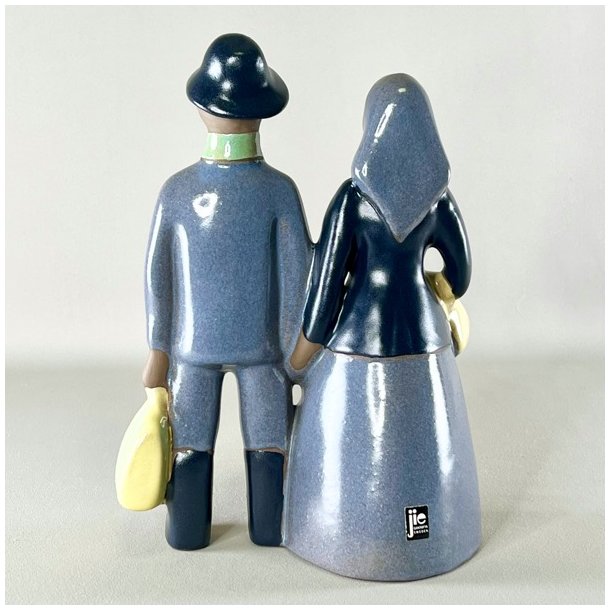 Elsi Bourelius figur i keramik - Udvandrerne  