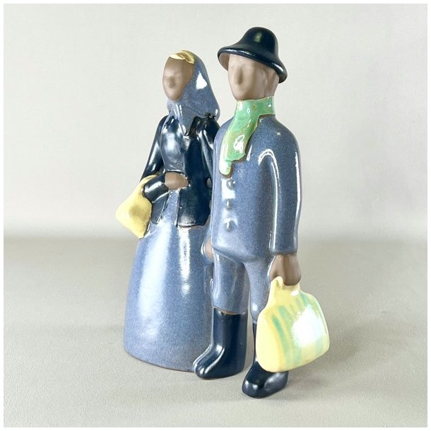 Elsi Bourelius figur i keramik - Udvandrerne  