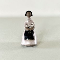 Elsi Bourelius kvindefigur i keramik - lille, lysebrun