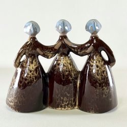 Elsi Bourelius figur i keramik - Tre Veninder  