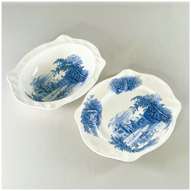 Serveringsst i 2 dele  - engelsk porceln, Haddon Hall 
