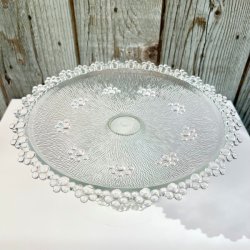 Glasopsats - vintage fransk kagefad m/perlekant