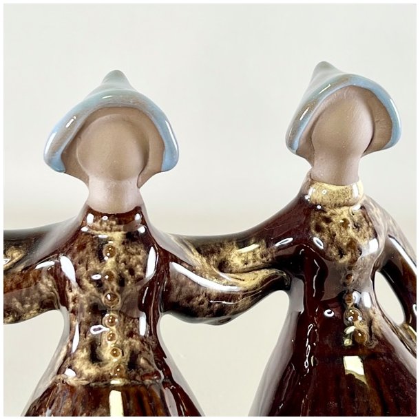 Elsi Bourelius figur i keramik - Tre Veninder  