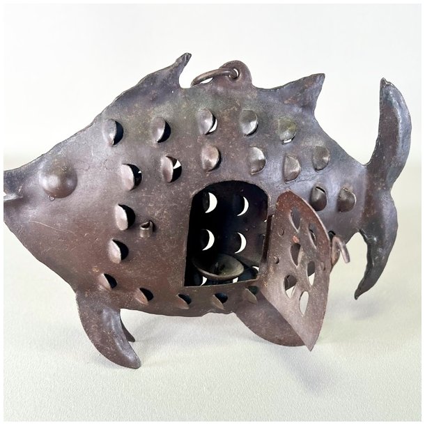 Fiskelanterne i metal