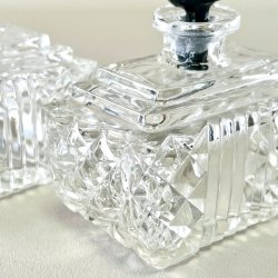 Vintage Art Deco parfume flacon 
