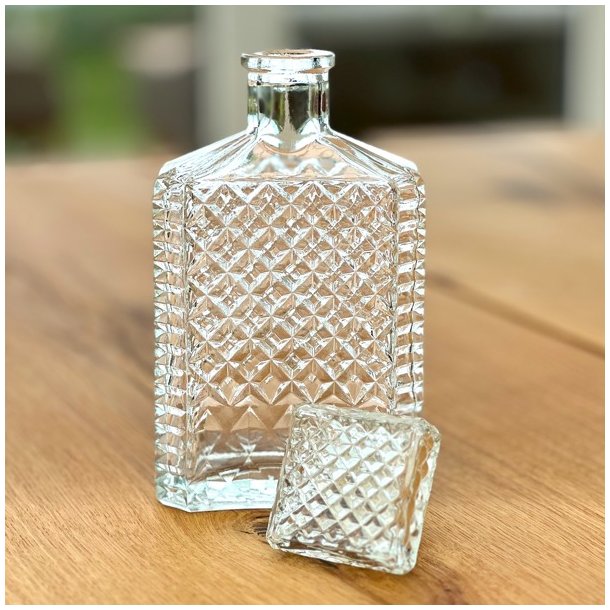 Karaffel - vintage, firkantet og flad 