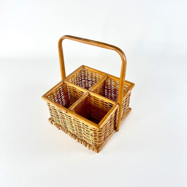 Firkantet kurv med 4 rum - 18 x 18 cm 