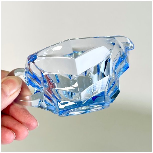 Sukker og flde st - lyseblt glas