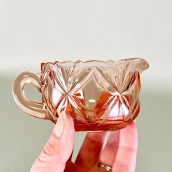 Sukker og flde st - lyserdt glas