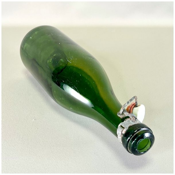 Gamle flasker m/patentlg