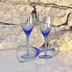 Vinglas - rdvin, azurbl med ciseleringer