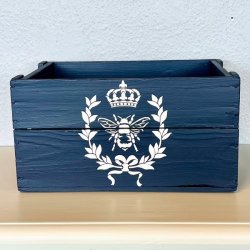 Gl. sodavandskasse - mrkebl m/bi og krone