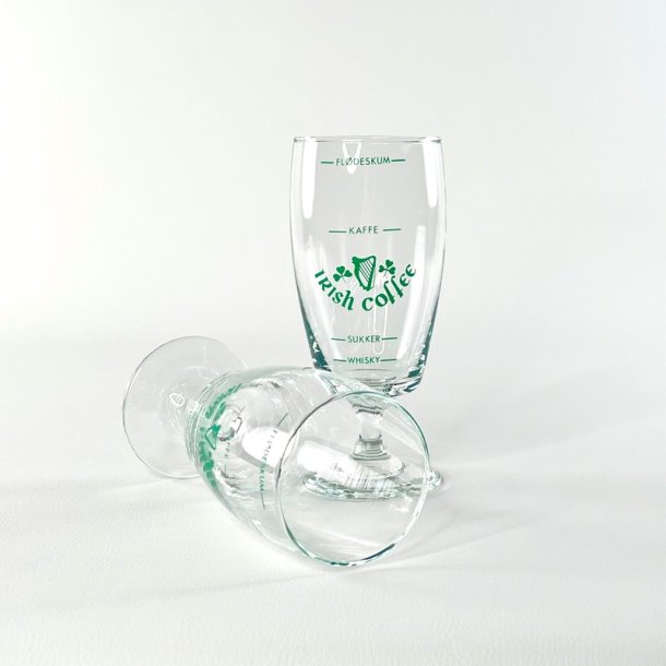 Irish Coffee glas (2 stk) - store p� lav fod, gr�n skrift
