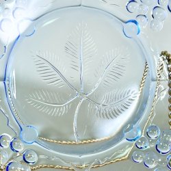 Lagkagefad - lyseblt, druer og blade