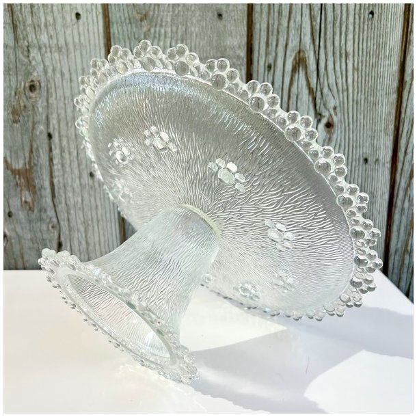 Glasopsats - vintage fransk kagefad m/perlekant