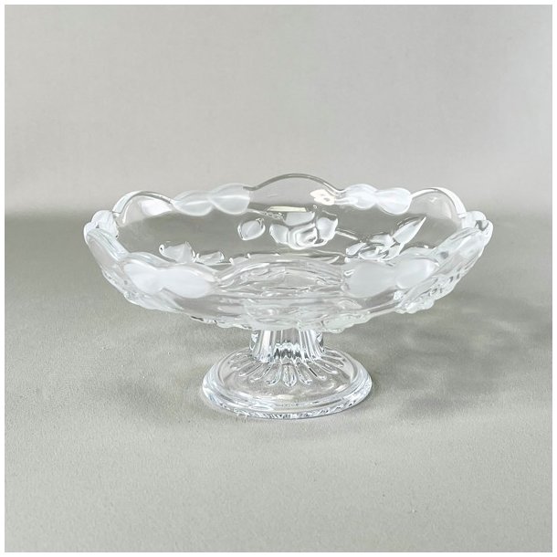 Glasopsats med frostede roser