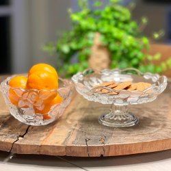 Glasskl med frostede roser 